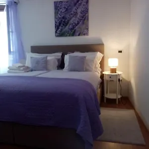 https://rooms-serafin.in-istria.net