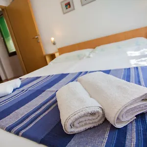 https://sobe-ferlora.primorje-gorskikotar.com